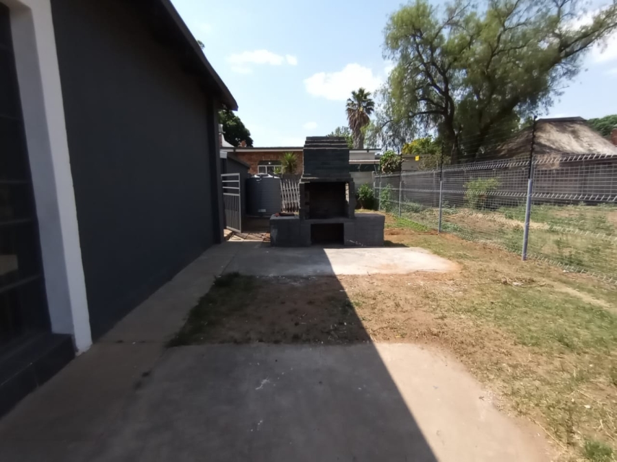 To Let 3 Bedroom Property for Rent in Parys Free State